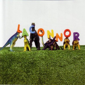 ดาวน์โหลดและฟังเพลง Redial พร้อมเนื้อเพลงจาก Laconnor