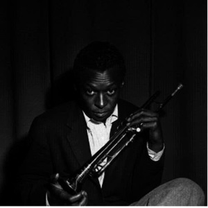 ดาวน์โหลดและฟังเพลง How Deep Is the Ocean พร้อมเนื้อเพลงจาก Miles Davis