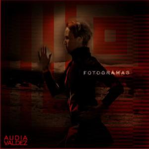 收聽Audia Valdez的Superheroe歌詞歌曲