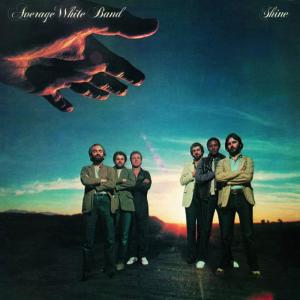 ดาวน์โหลดและฟังเพลง Help Is On The Way พร้อมเนื้อเพลงจาก Average White Band