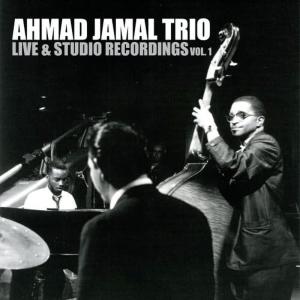 收聽Ahmad Jamal Trio的Ahmad's Blues (Live)歌詞歌曲