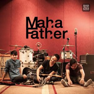 Dengarkan เธอไม่ควรต้องเสียใจ lagu dari Mahafather dengan lirik