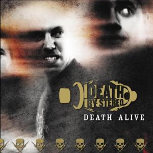 ดาวน์โหลดและฟังเพลง Sing Along With the Patriotic punks (Live) พร้อมเนื้อเพลงจาก Death By Stereo