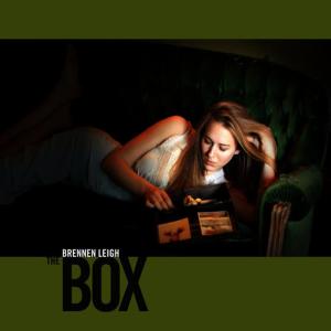 ดาวน์โหลดและฟังเพลง The Box พร้อมเนื้อเพลงจาก Brennen Leigh