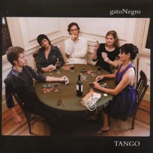 收聽Gato Negro的Pampero歌詞歌曲