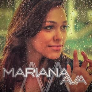ดาวน์โหลดและฟังเพลง Queen Of My World พร้อมเนื้อเพลงจาก Mariana Ava
