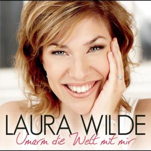 收聽Laura Wilde的Warte bis es dunkel wird歌詞歌曲