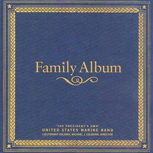 ดาวน์โหลดและฟังเพลง III. Entrance to the Customers พร้อมเนื้อเพลงจาก The President's Own United States Marine Band