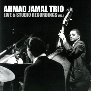 ดาวน์โหลดและฟังเพลง Ahmad's Blues (Live) พร้อมเนื้อเพลงจาก Ahmad Jamal Trio