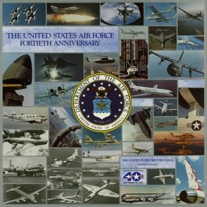 收聽The United States Air Force Band的The Air Force Medley (Air Force Song)歌詞歌曲