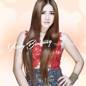 ดาวน์โหลดและฟังเพลง Hatiku Terbang พร้อมเนื้อเพลงจาก Uci Sucita