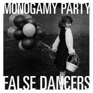 收聽Monogamy Party的Ordinary Things歌詞歌曲