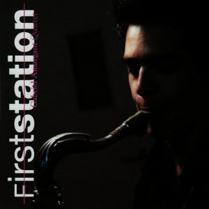ดาวน์โหลดและฟังเพลง First Love พร้อมเนื้อเพลงจาก Gabriel Amargant Quartet