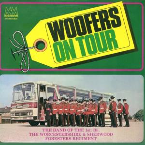 The Band of the 1st Battalion的專輯Woofers on Tour