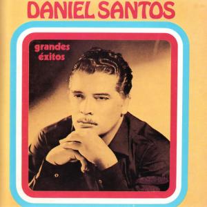 收聽Daniel Santos的Dos Gardenias歌詞歌曲