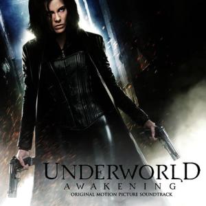 ดาวน์โหลดและฟังเพลง Killer & A Queen พร้อมเนื้อเพลงจาก Stella Katsoudas