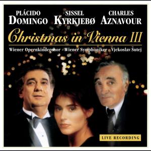 收聽Plácido Domingo的Medley: It's Christmas Time All Over the World / Auld Lang Syne / Let It Snow! / Let There Be Peace on Earth / We Wish You a Merry Christmas歌詞歌曲