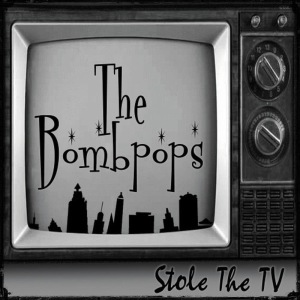 ดาวน์โหลดและฟังเพลง Crazy พร้อมเนื้อเพลงจาก The Bombpops