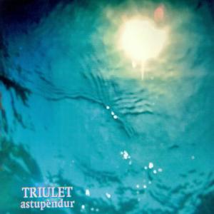 ดาวน์โหลดและฟังเพลง Dragons พร้อมเนื้อเพลงจาก Triulet