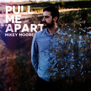 ดาวน์โหลดและฟังเพลง Sing Out พร้อมเนื้อเพลงจาก Mikey Moore