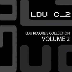 ดาวน์โหลดและฟังเพลง Sunday Kiss พร้อมเนื้อเพลงจาก Chemtrail