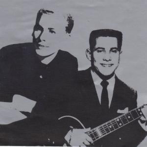 收聽Paul Simon的Play me a Sad Song歌詞歌曲
