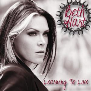 ดาวน์โหลดและฟังเพลง Learning To Live (Live) พร้อมเนื้อเพลงจาก Beth Hart