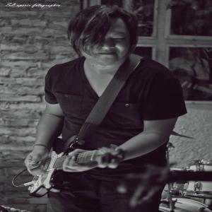 Dengarkan lagu EDSA nyanyian JTMusicNow dengan lirik