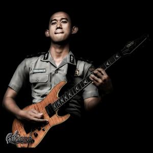 Dengarkan lagu Manuk Dadali Guitar Instrument nyanyian Gstrama dengan lirik