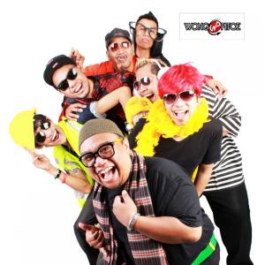 Listen to Sakura Naik Delman song with lyrics from Wongpitoe