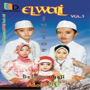 Dengarkan lagu Sang Rasul nyanyian Sholina Putri dengan lirik