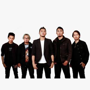 Listen to Kerinduan Ini song with lyrics from Mecca