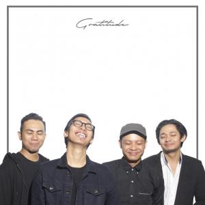 Dengarkan Memory lagu dari Gea dengan lirik