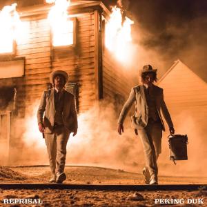 ดาวน์โหลดและฟังเพลง Fire พร้อมเนื้อเพลงจาก Peking Duk