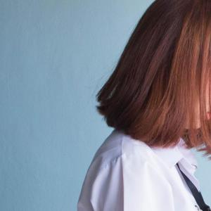 Dengarkan lagu Consent to This nyanyian Paola Mauricio dengan lirik