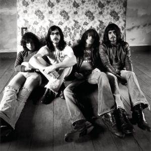 收聽Kings of Leon的Molly's Chambers (Live at Birmingham Academy)歌詞歌曲