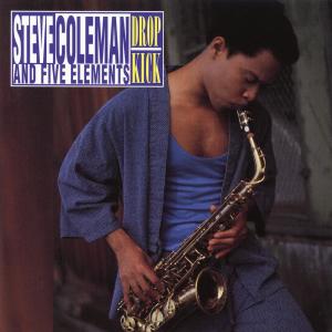 ดาวน์โหลดและฟังเพลง Bates Motel พร้อมเนื้อเพลงจาก Steve Coleman and Five Elements
