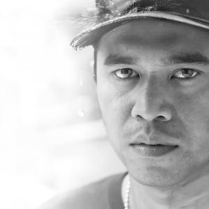 Dengarkan Puisi Tak Pernah Jadi lagu dari Dionzze dengan lirik