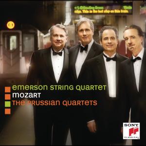 收聽Emerson String Quartet的String Quartet No. 22 in B-Flat Major, K. 589 "Prussian No. 2": IV. Allegro assai歌詞歌曲