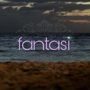 Dengarkan lagu Fantasi nyanyian Bedanada dengan lirik