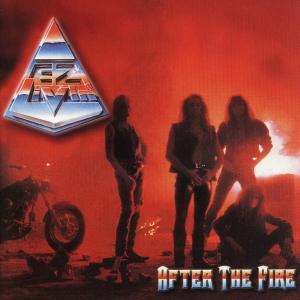 Dengarkan lagu Rockin' into the Night nyanyian EZ Livin' dengan lirik