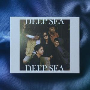 收聽Mery Celeste的Deep Sea歌詞歌曲