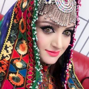 Listen to Raka Yao Logay Nor Ye Naskama song with lyrics from Maria Khan
