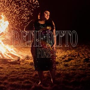 收聽Beth Ditto的Fire歌詞歌曲