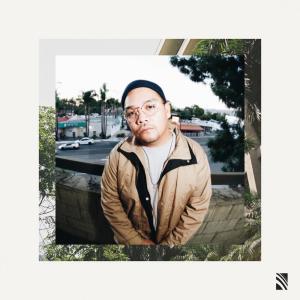 Dengarkan One, Two lagu dari m_boogs dengan lirik