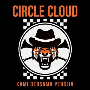 ดาวน์โหลดและฟังเพลง Kami Bersama Persija พร้อมเนื้อเพลงจาก Circle Cloud