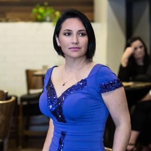 Dengarkan lagu Grateful nyanyian Paola Gutierrez dengan lirik
