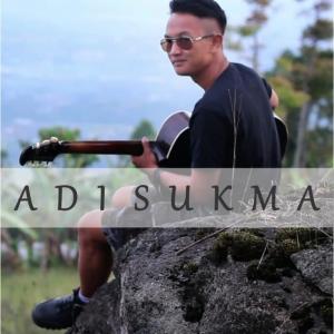 ดาวน์โหลดและฟังเพลง Pemandu Lagu พร้อมเนื้อเพลงจาก Adi Sukma