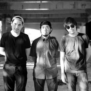 Listen to ที่สุด song with lyrics from Freehand