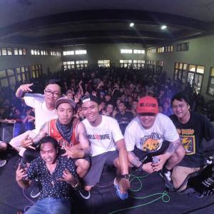 ดาวน์โหลดและฟังเพลง Intro พร้อมเนื้อเพลงจาก GAMMA BLASTER